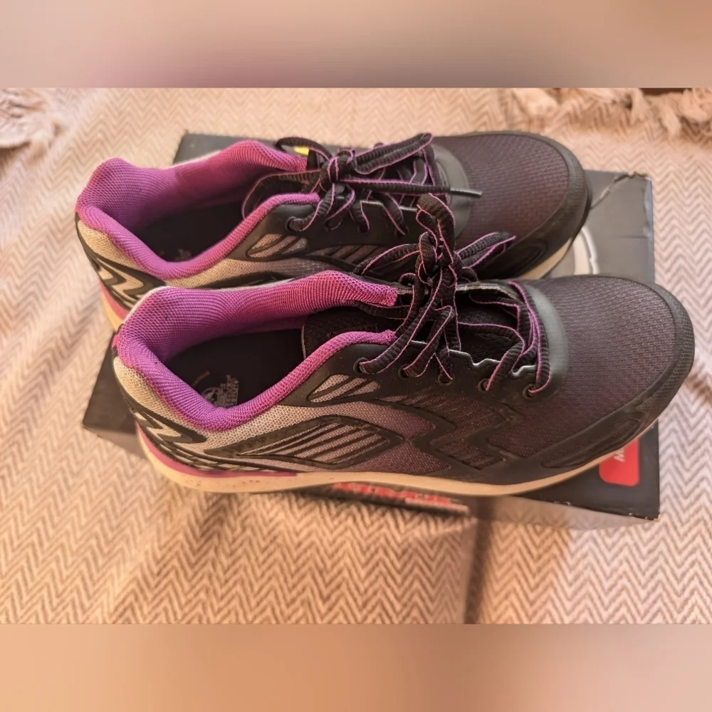 Brahma Women's Black and Purple Athletic Shoes